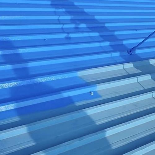 彩鋼瓦屋頂翻新用什么漆好？彩鋼瓦翻新用什么漆不起皮？